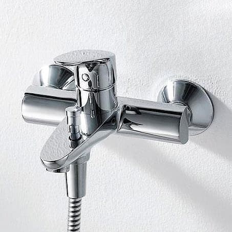 Смеситель для ванны с душем BRAVAT F64898C-B BRAVAT Drop, однозахватный