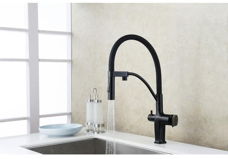Смеситель с гибким изливом Lemark Bronx LM3761BL, латунь, цвет черный